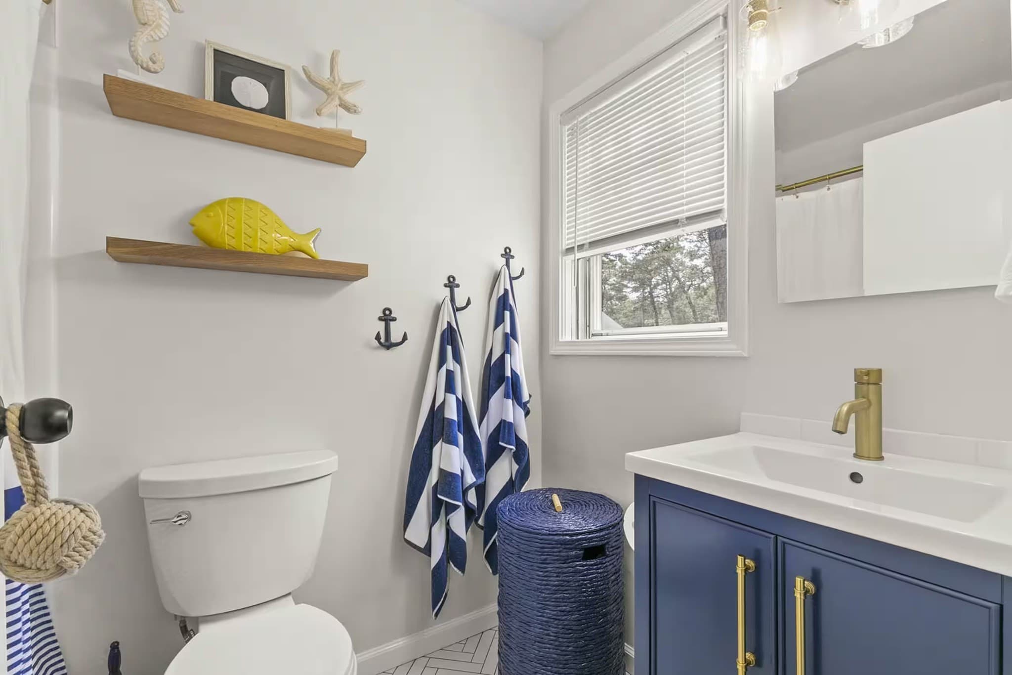 Condominium at 230 Gosnold, Barnstable MA 02601, photo 32 of 40