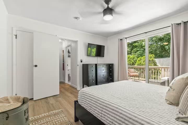 Condominium at 230 Gosnold, Barnstable MA 02601, photo 21 of 40