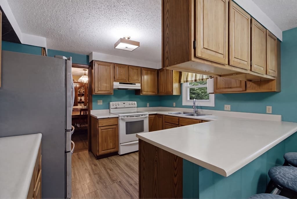 10 Roberta Drive, Wareham MA 02532 photo 8