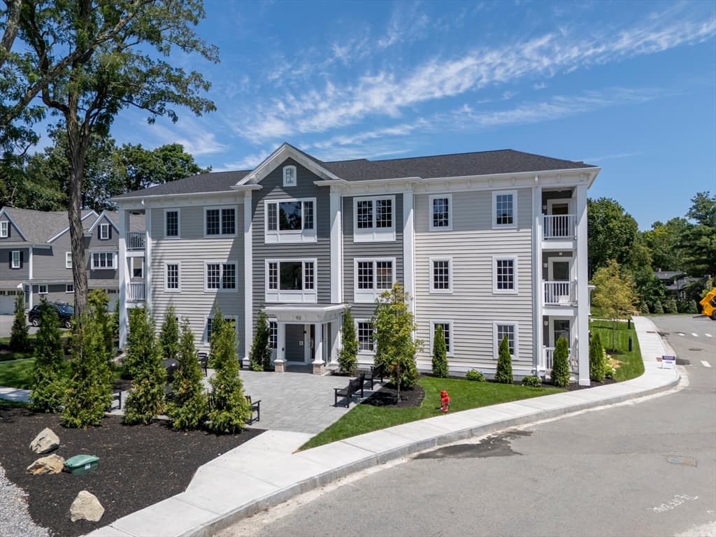 93 Bedford Street # 104, Lexington MA 02420