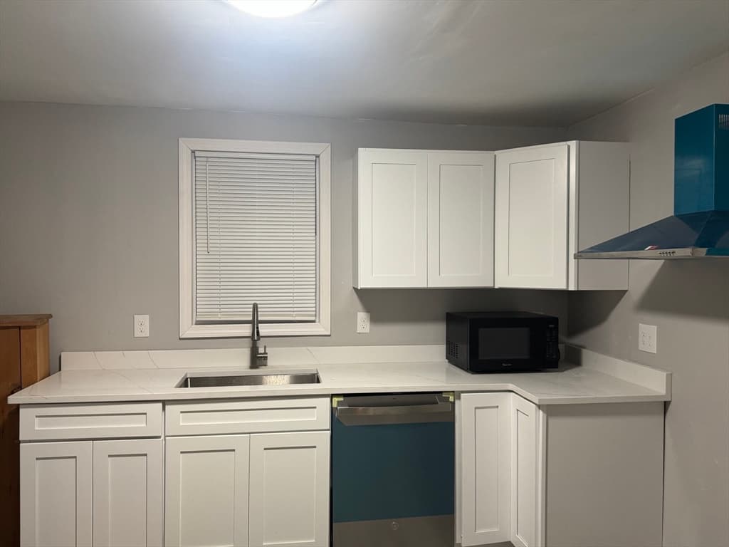 8 Robertson Dr, Shrewsbury MA 01545 photo 8