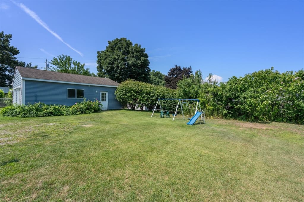 32 Wilmont St, Chicopee MA 01013 photo 40