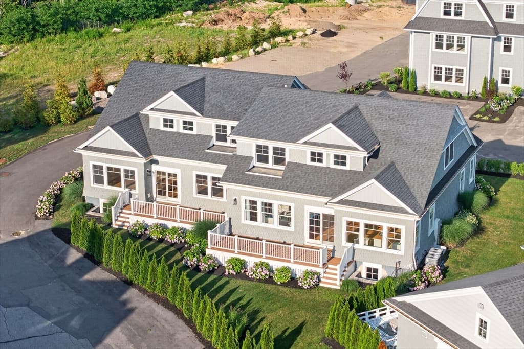 533 Woods Hole Road # B102, Falmouth MA 02543