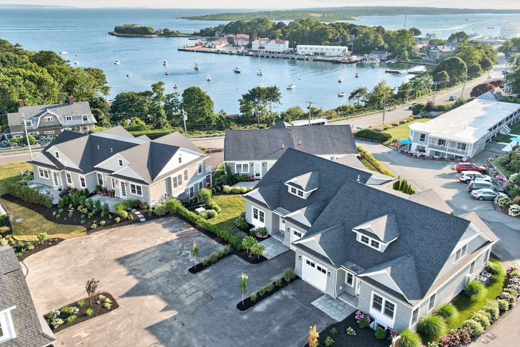 533 Woods Hole Road # B101, Falmouth MA 02543
