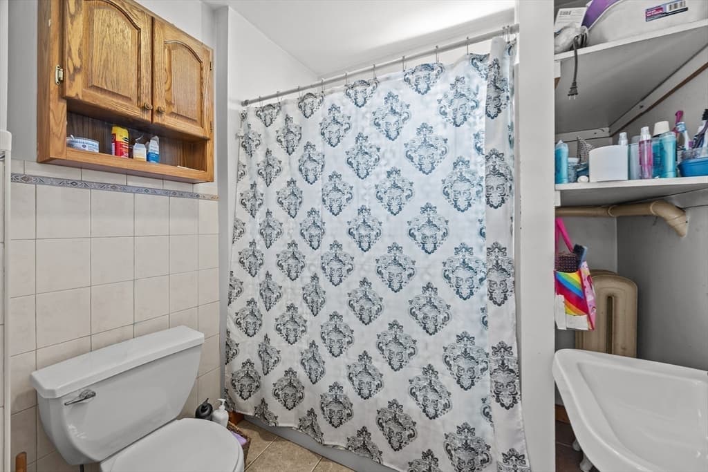 69 Bonner St, Chicopee MA 01013 photo 10
