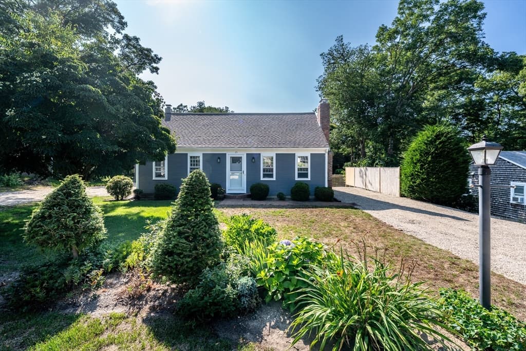 25 Bakers Dr, Harwich MA 02645
