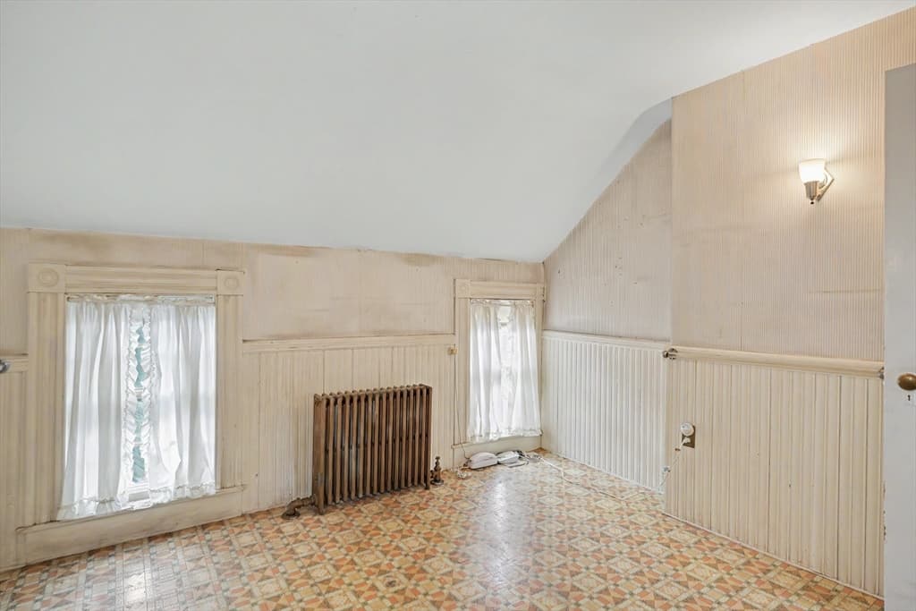 291 Brighton St, Belmont MA 02478 photo 15