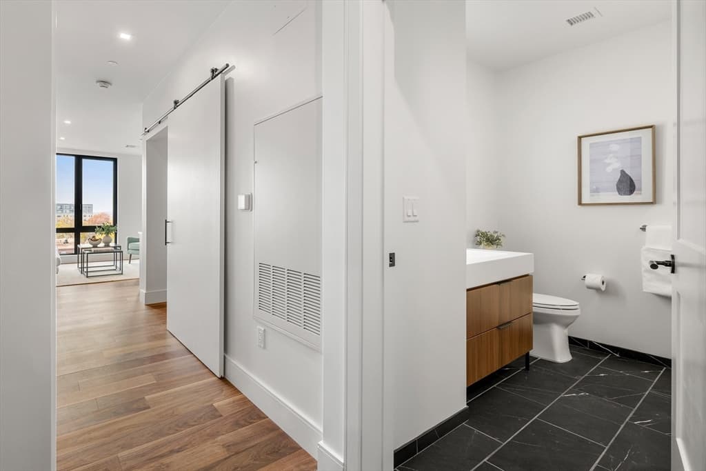 1515 Commonwealth Ave # 504, Boston MA 02135 photo 3