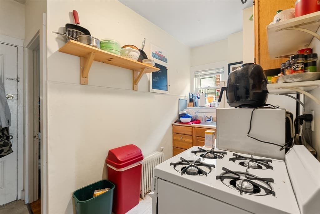 185-187 Lowell Street, Somerville MA 02144 photo 22