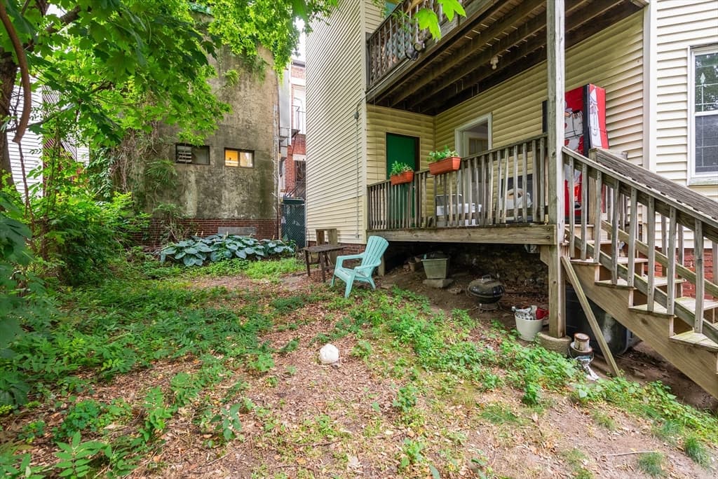 185-187 Lowell Street, Somerville MA 02144 photo 3