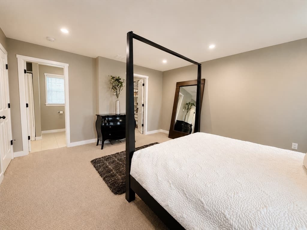 24 Beach St, Milford MA 01757 photo 12