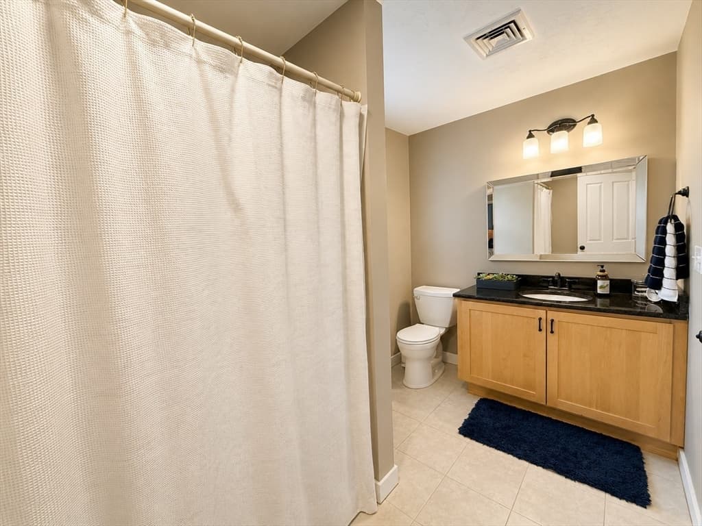 24 Beach St, Milford MA 01757 photo 15