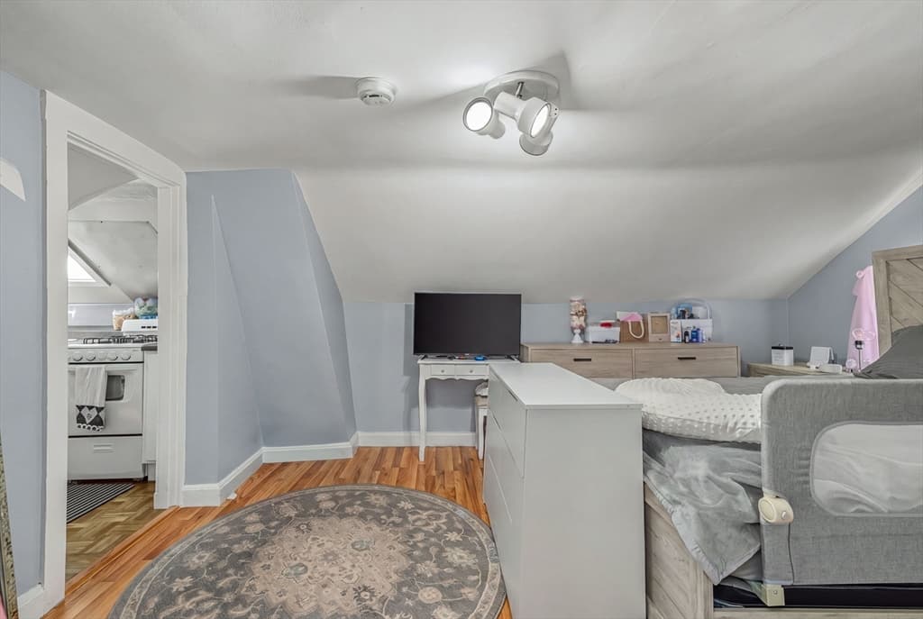 62 Mary Ave, East Providence RI 02914 photo 23