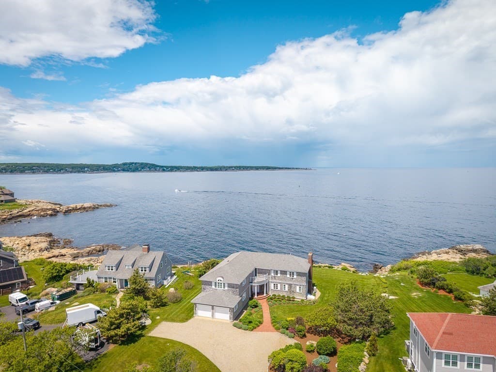 Single Family Residence at 5 Gap Head Rd, Rockport MA 01966, photo 3 of 34