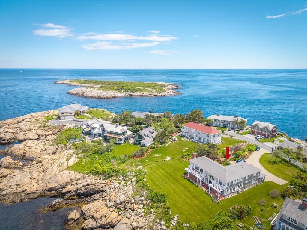 Single Family Residence at 5 Gap Head Rd, Rockport MA 01966, photo 8 of 34