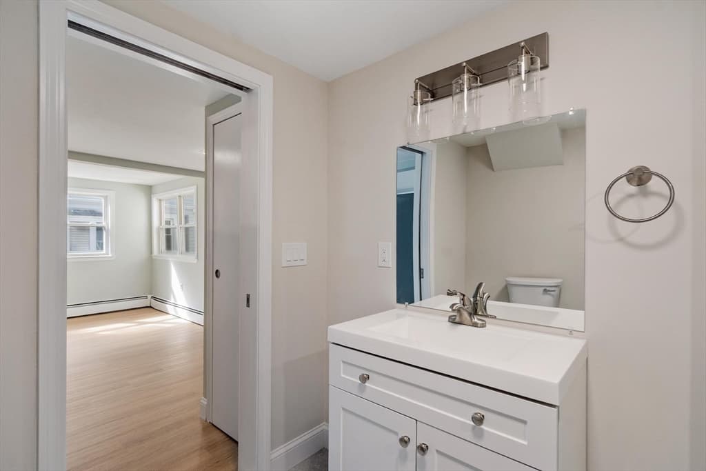 30 Hooper Rd, Dedham MA 02026 photo 10