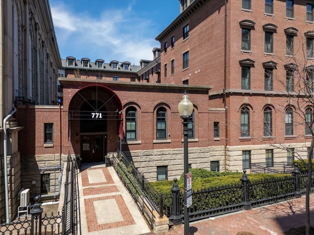 771 Harrison Ave., Boston MA 02118 photo 16