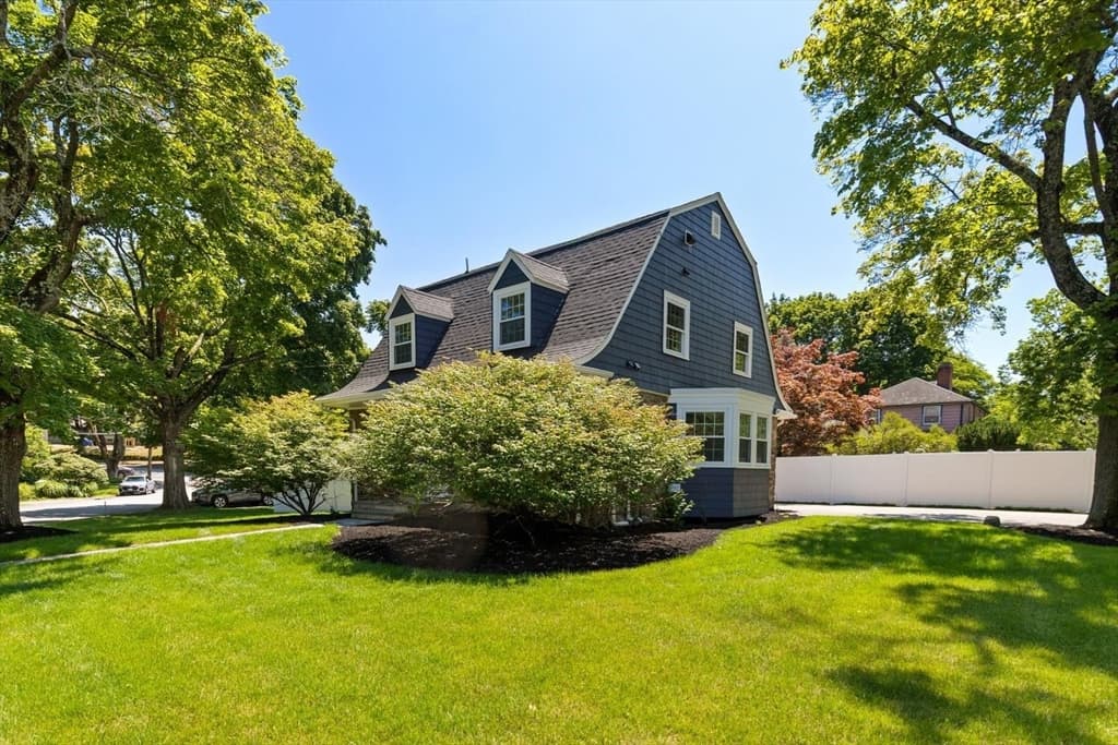 1 Town Way, Winchester MA 01890 photo 3