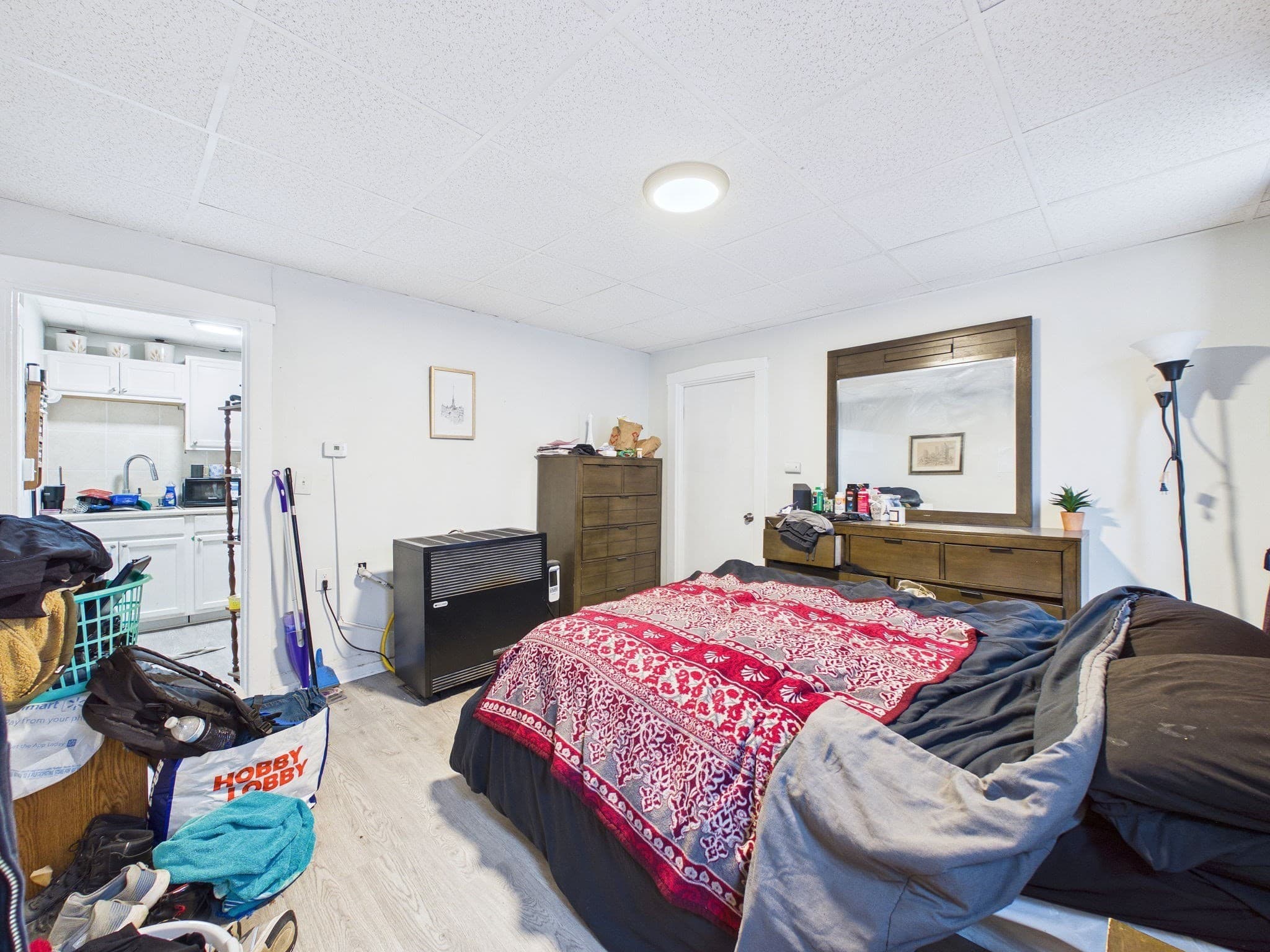 5-9 Family at 826 County St, New Bedford MA 02740, photo 13 of 34