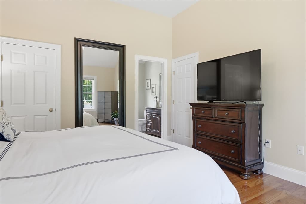 147 Roosevelt St, Fitchburg MA 01420 photo 16