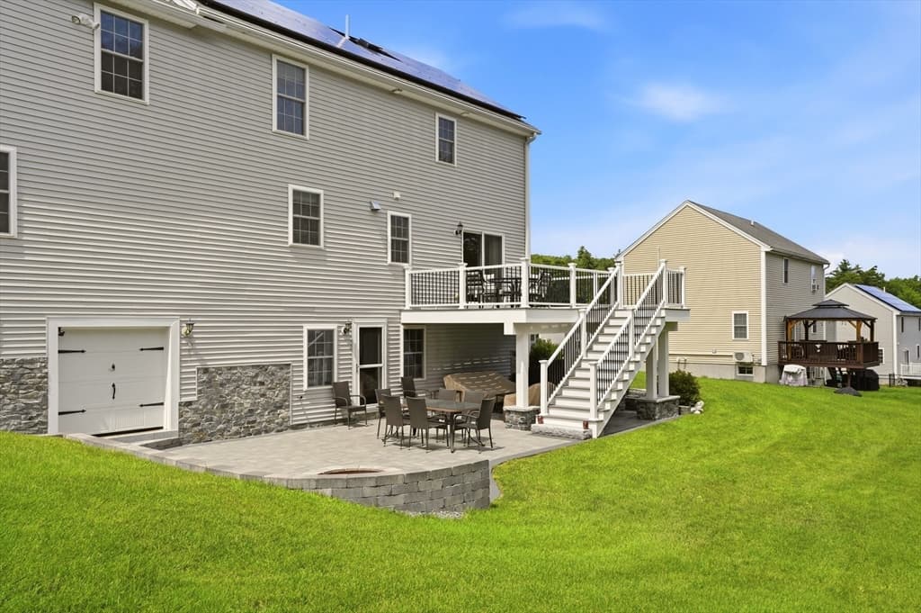 147 Roosevelt St, Fitchburg MA 01420 photo 32