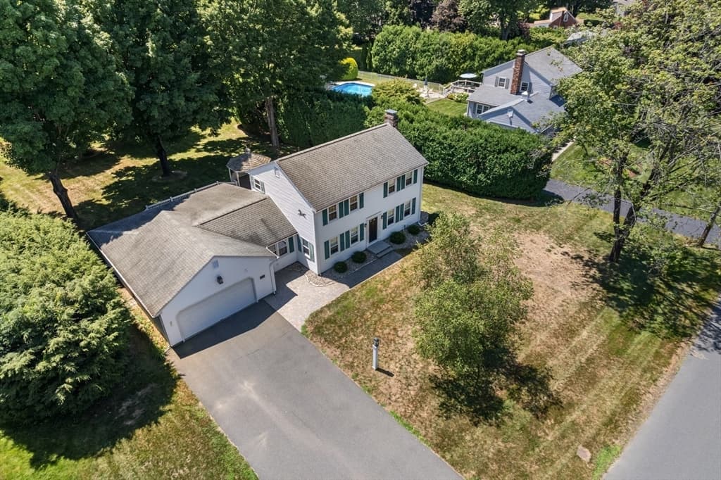 28 Pine Street, South Hadley MA 01075 photo 2