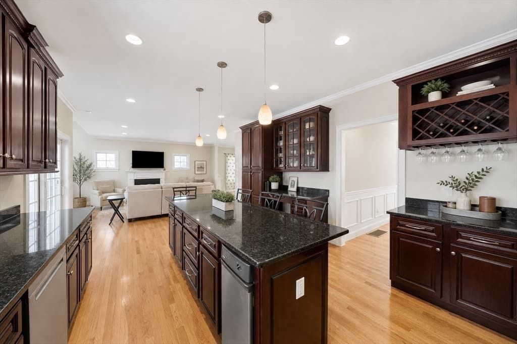 Single Family Residence at 20 Coolidge Ave, Norwood MA 02062, Norwood, photo 6 of 28
