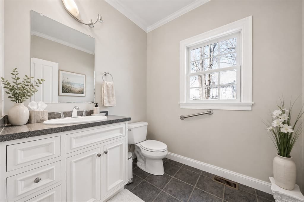 Single Family Residence at 20 Coolidge Ave, Norwood MA 02062, Norwood, photo 14 of 28