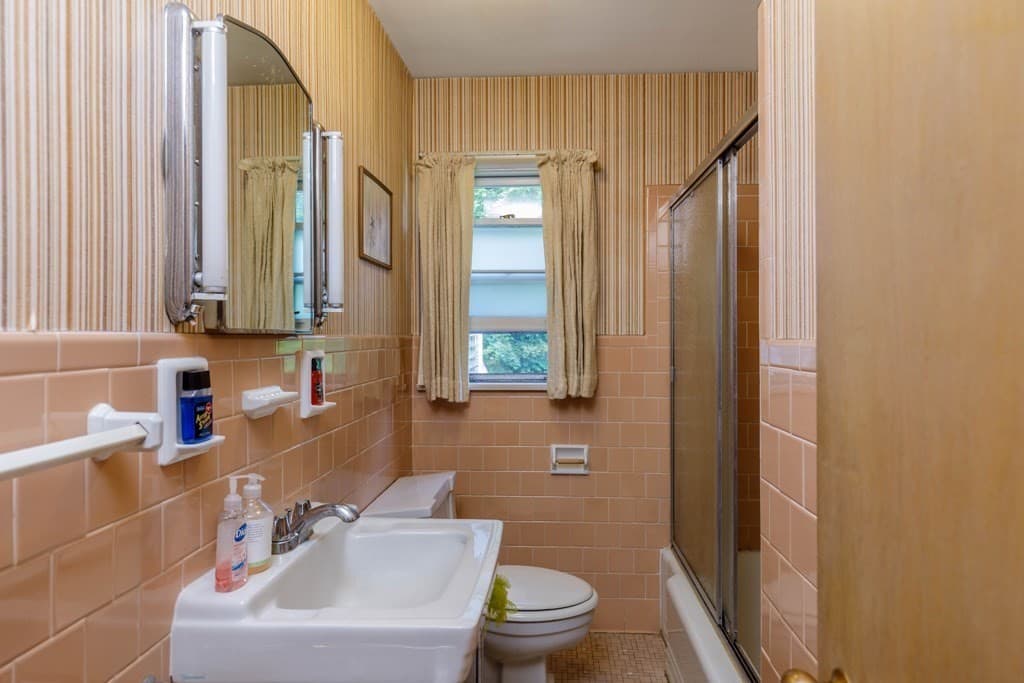 Commercial Sale at 50 Lovewell Street, Gardner MA 01440, photo 18 of 34