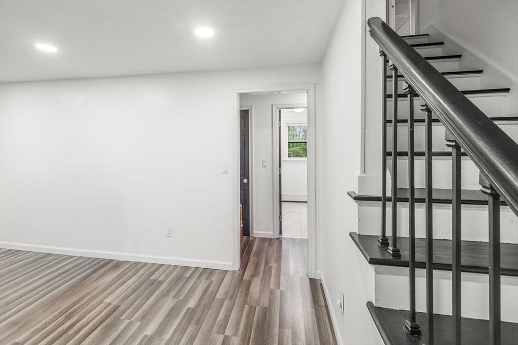 9 Colonial Rd, Sutton MA 01590 photo 6