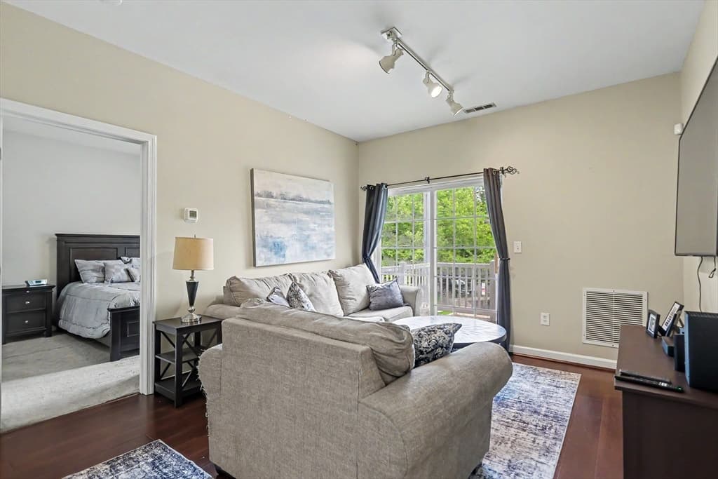 19 Hampshire Road # 205, Methuen MA 01844 photo 2