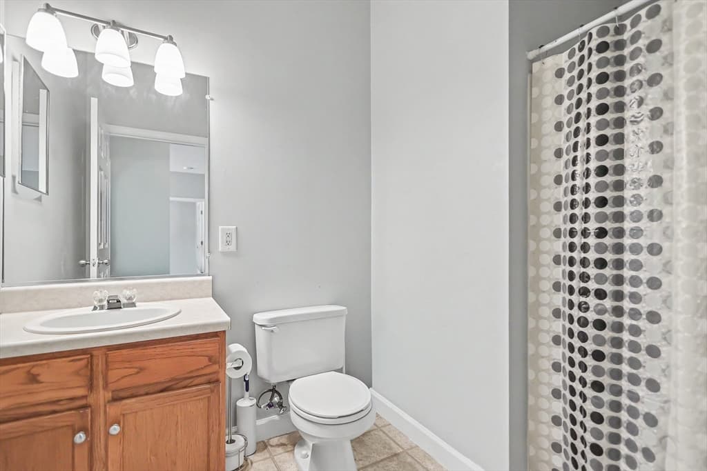 19 Hampshire Road # 205, Methuen MA 01844 photo 13