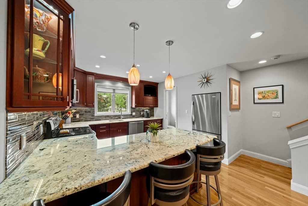 703 Sherwood Forest Ln # 703, Saugus MA 01906 photo 7