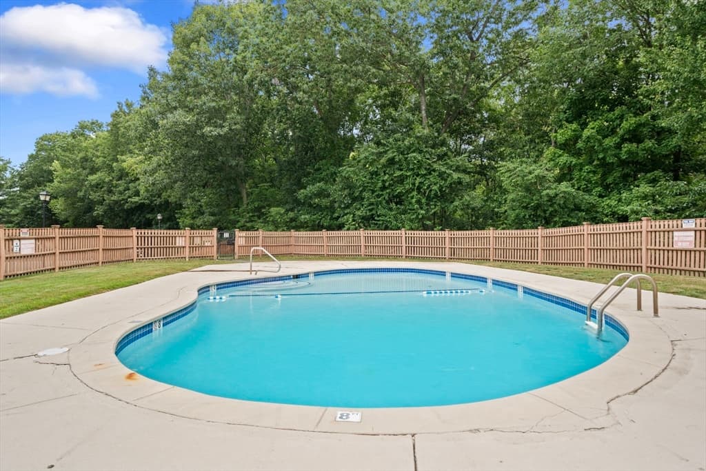 703 Sherwood Forest Ln # 703, Saugus MA 01906 photo 33