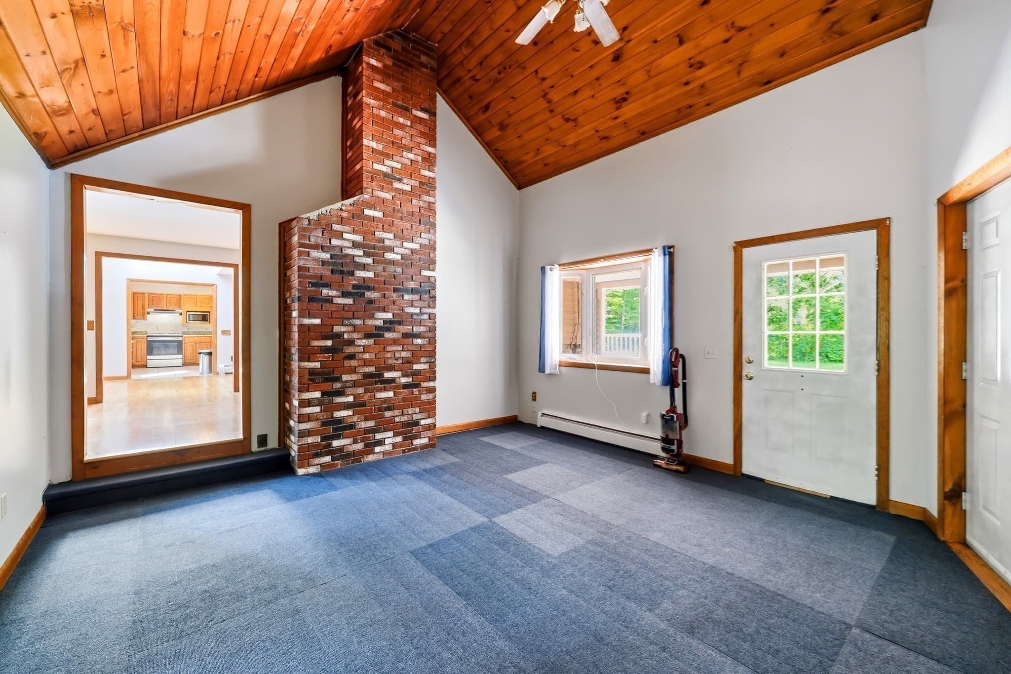Single Family Residence at 705 General Knox Rd, Russell MA 01071, photo 12 of 42