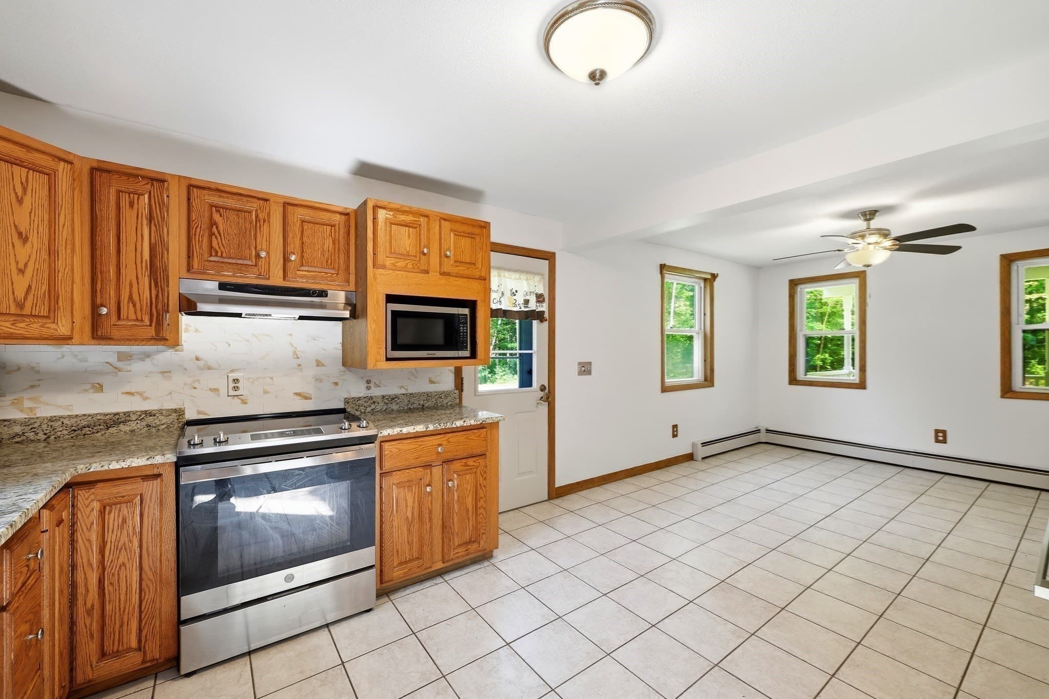 Single Family Residence at 705 General Knox Rd, Russell MA 01071, photo 7 of 42