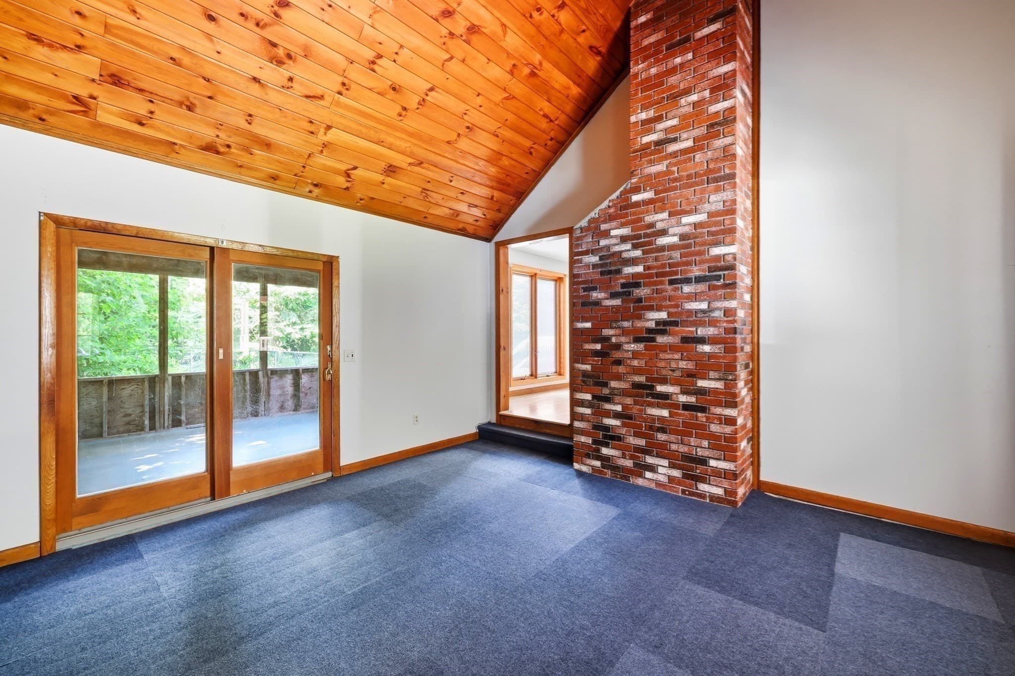 Single Family Residence at 705 General Knox Rd, Russell MA 01071, photo 11 of 42