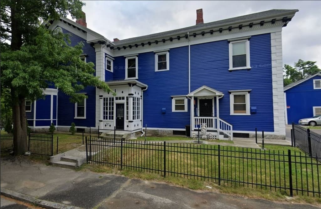 75 Chatham St, Worcester MA 01609