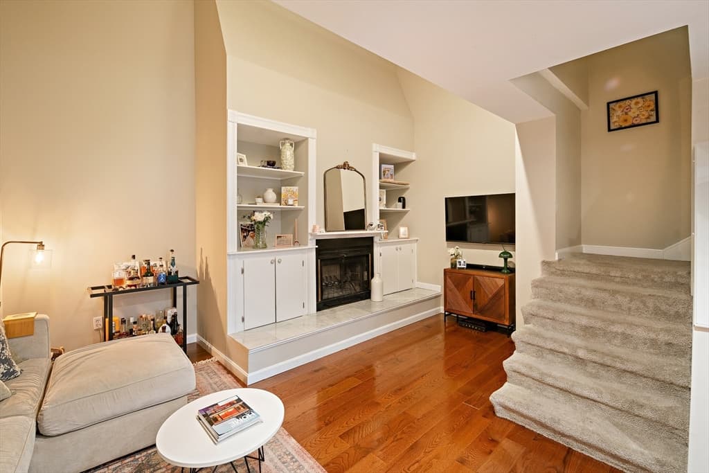 356-358 Main St # 12, Boston MA 02129 photo 4