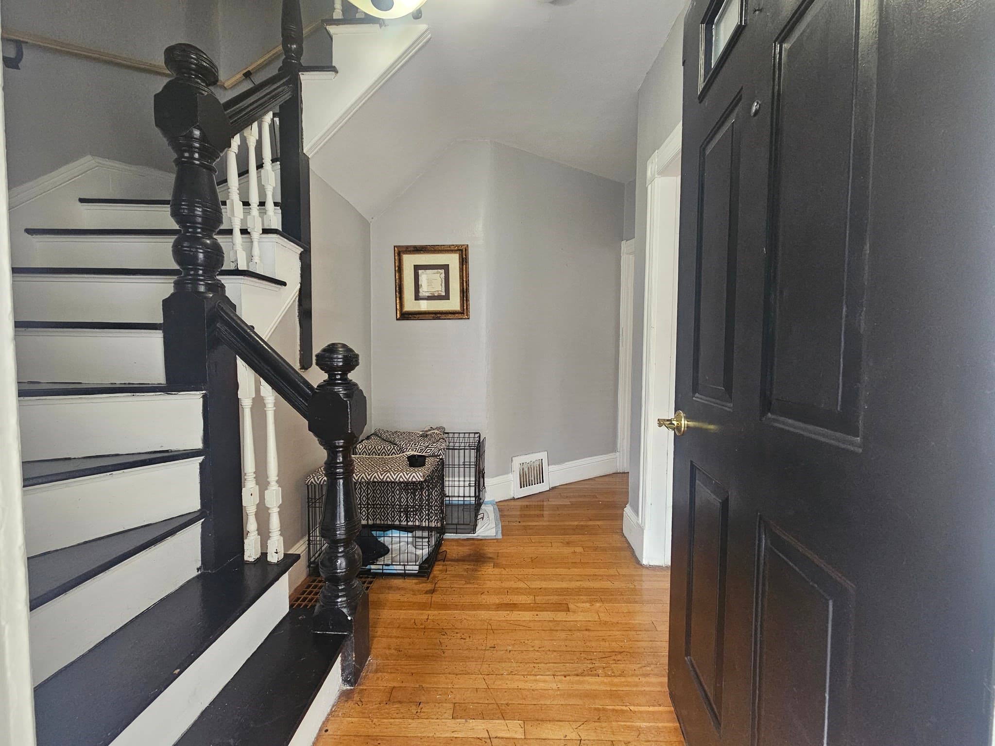 Single Family Residence at 35 Farmland Rd, Lowell MA 01850, photo 5 of 36