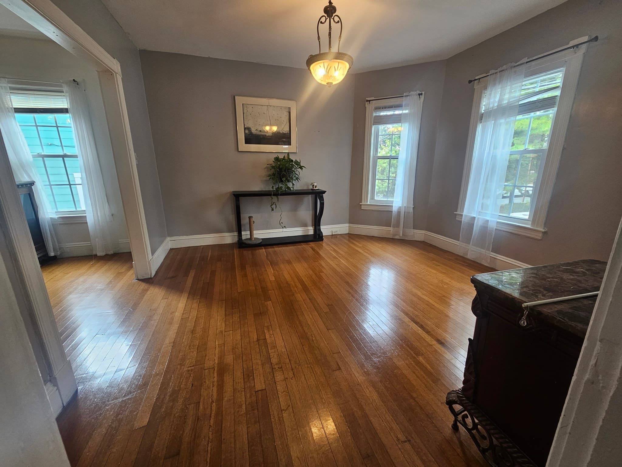 Single Family Residence at 35 Farmland Rd, Lowell MA 01850, photo 8 of 36