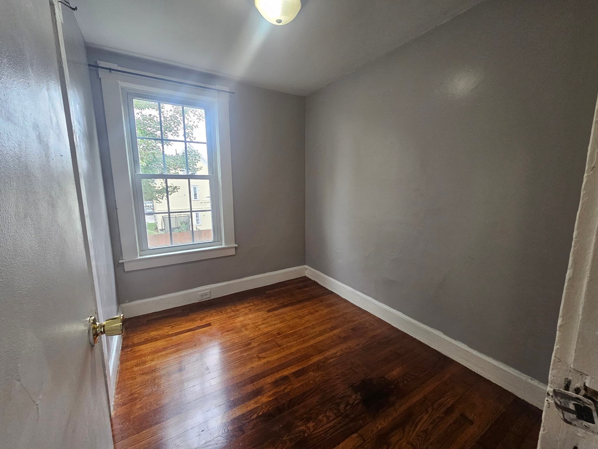 Single Family Residence at 35 Farmland Rd, Lowell MA 01850, photo 25 of 36