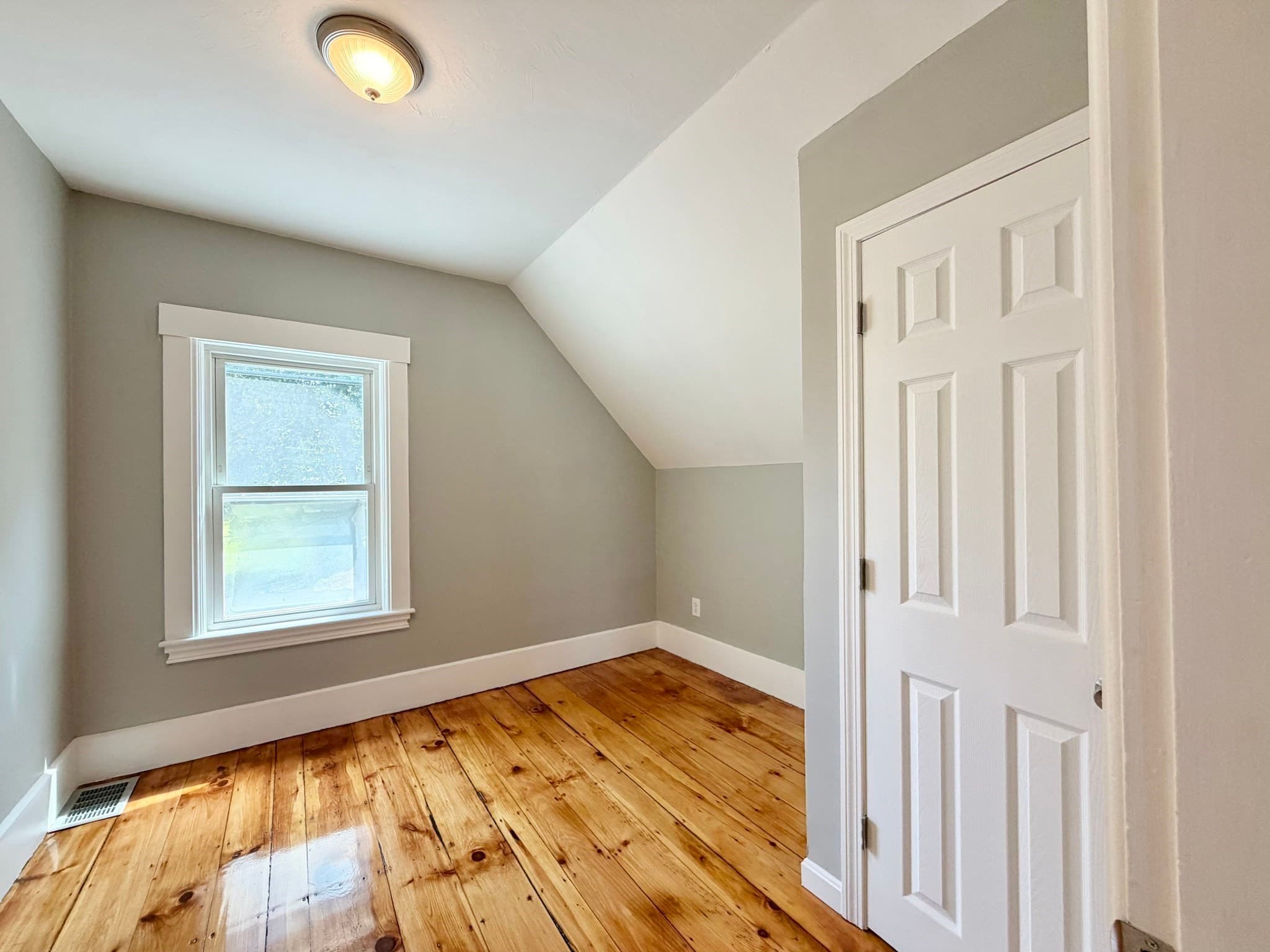 Single Family Residence at 109 Culley St, Fitchburg MA 01420, Fitchburg, photo 32 of 36