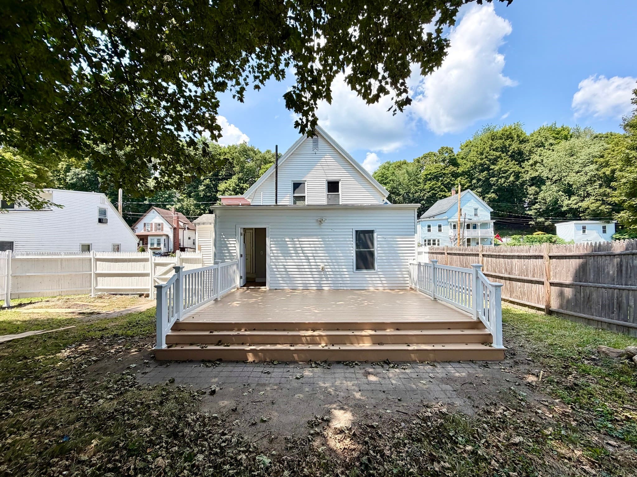 Single Family Residence at 109 Culley St, Fitchburg MA 01420, Fitchburg, photo 5 of 36