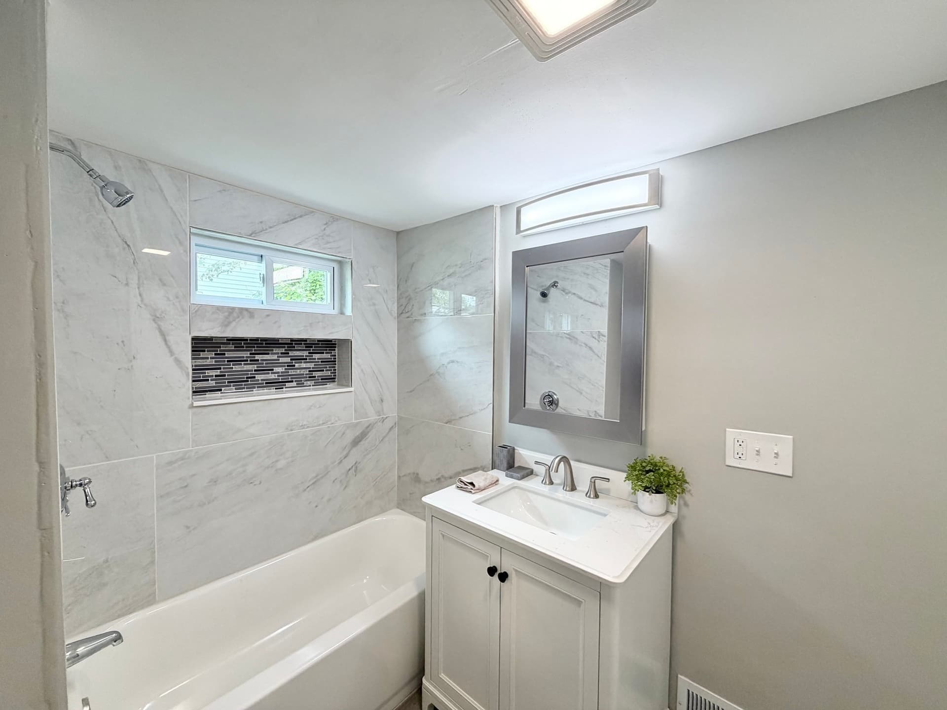 Single Family Residence at 87 Vezina Ave, Leominster MA 01453, photo 27 of 38