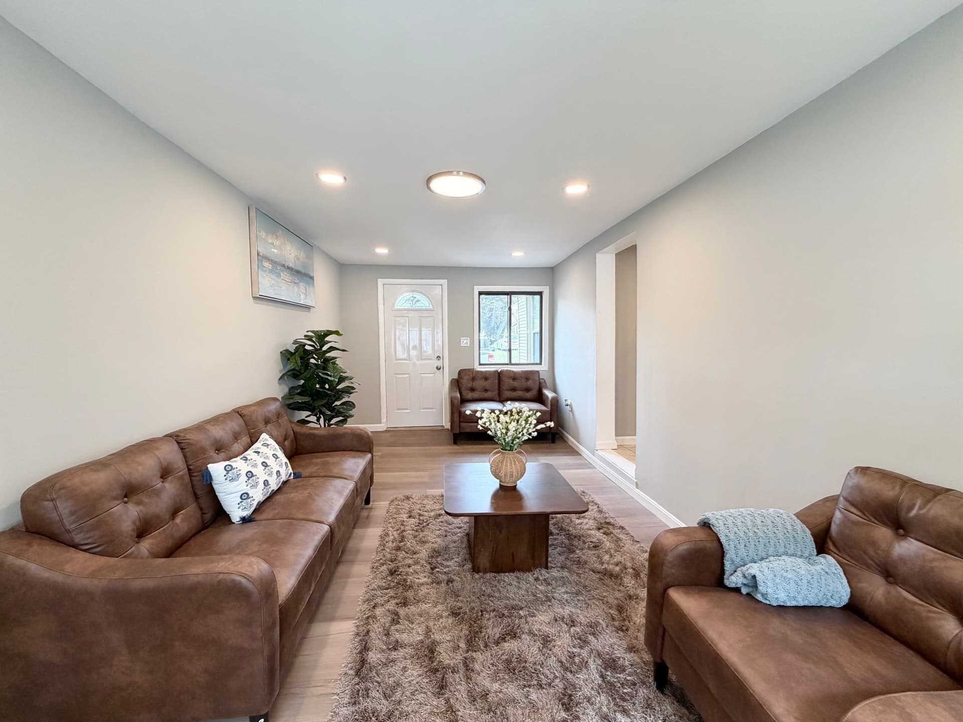 Single Family Residence at 87 Vezina Ave, Leominster MA 01453