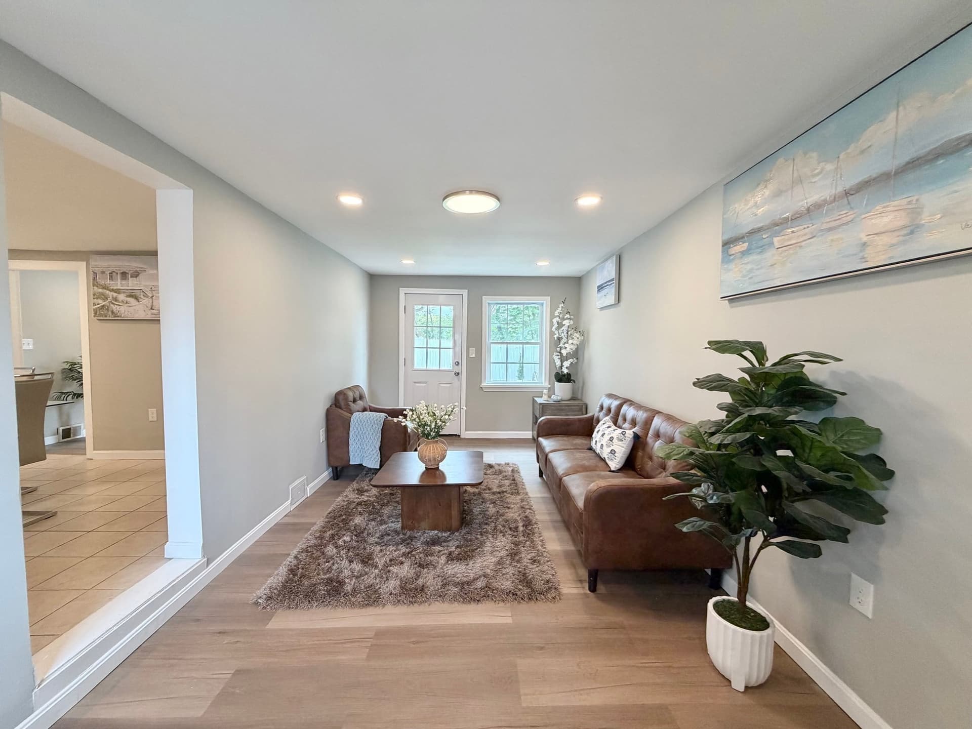 Single Family Residence at 87 Vezina Ave, Leominster MA 01453, photo 5 of 38