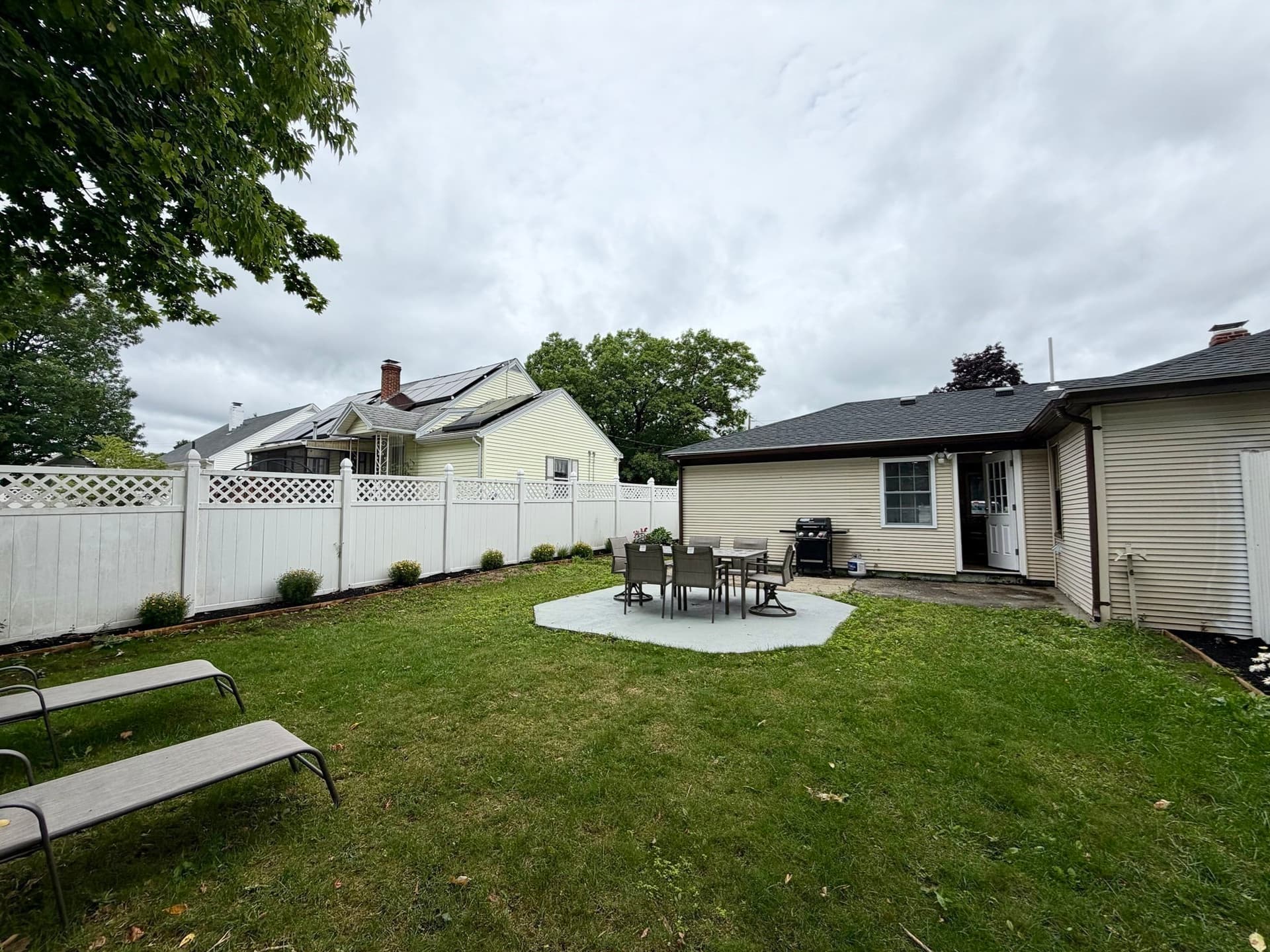 Single Family Residence at 87 Vezina Ave, Leominster MA 01453, photo 33 of 38