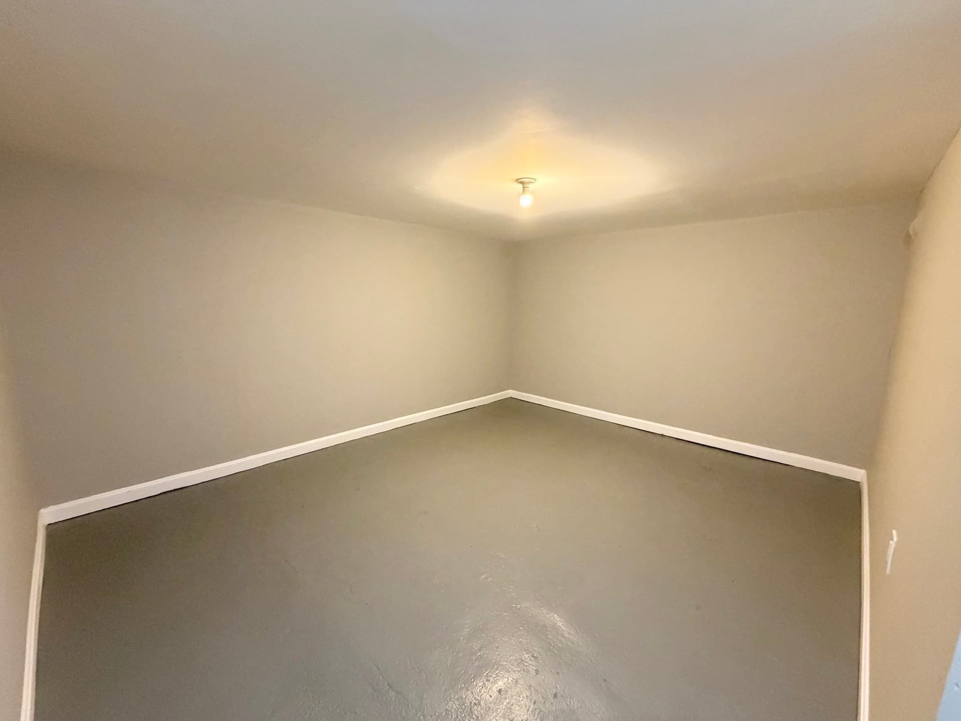 Single Family Residence at 87 Vezina Ave, Leominster MA 01453, photo 35 of 38