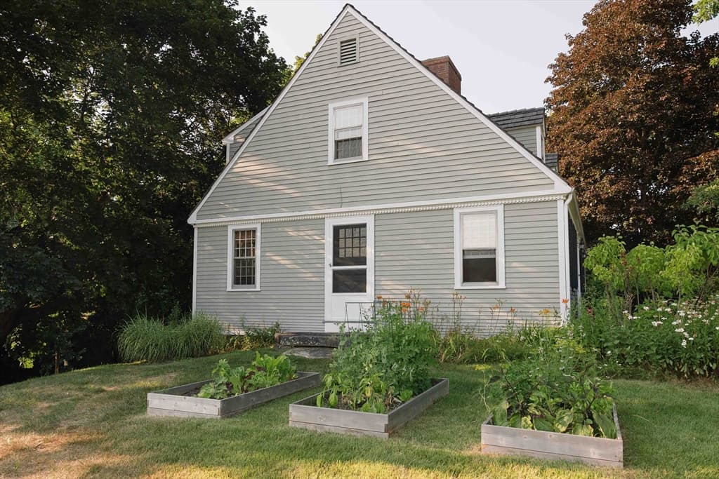 Single Family Residence at 636 Bernardston Rd, Greenfield MA 01301, Greenfield, photo 3 of 37